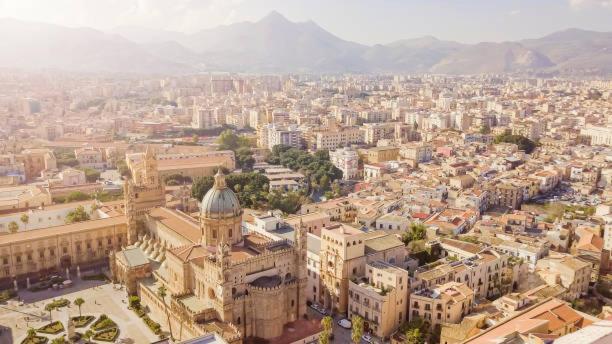 Casa Vacanze Francesca Hotell Palermo Eksteriør bilde